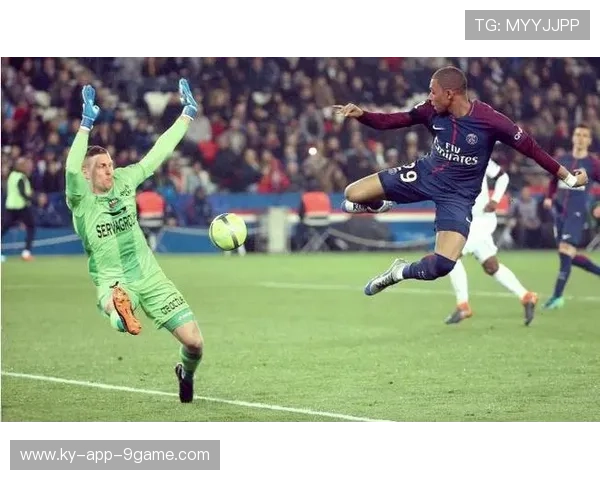 姆巴佩突破后连送精妙传递，巴黎攻势全面升级