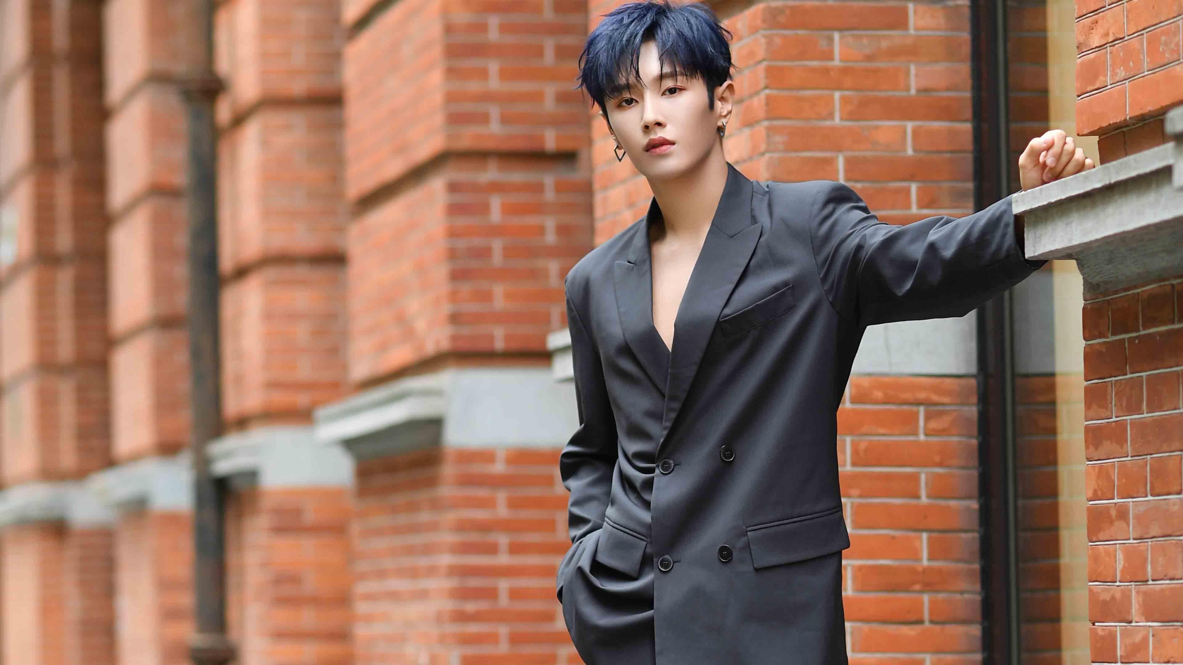 比赛焦点集中在中场控制我队逐步建立控球优势主导节奏,联赛焦点