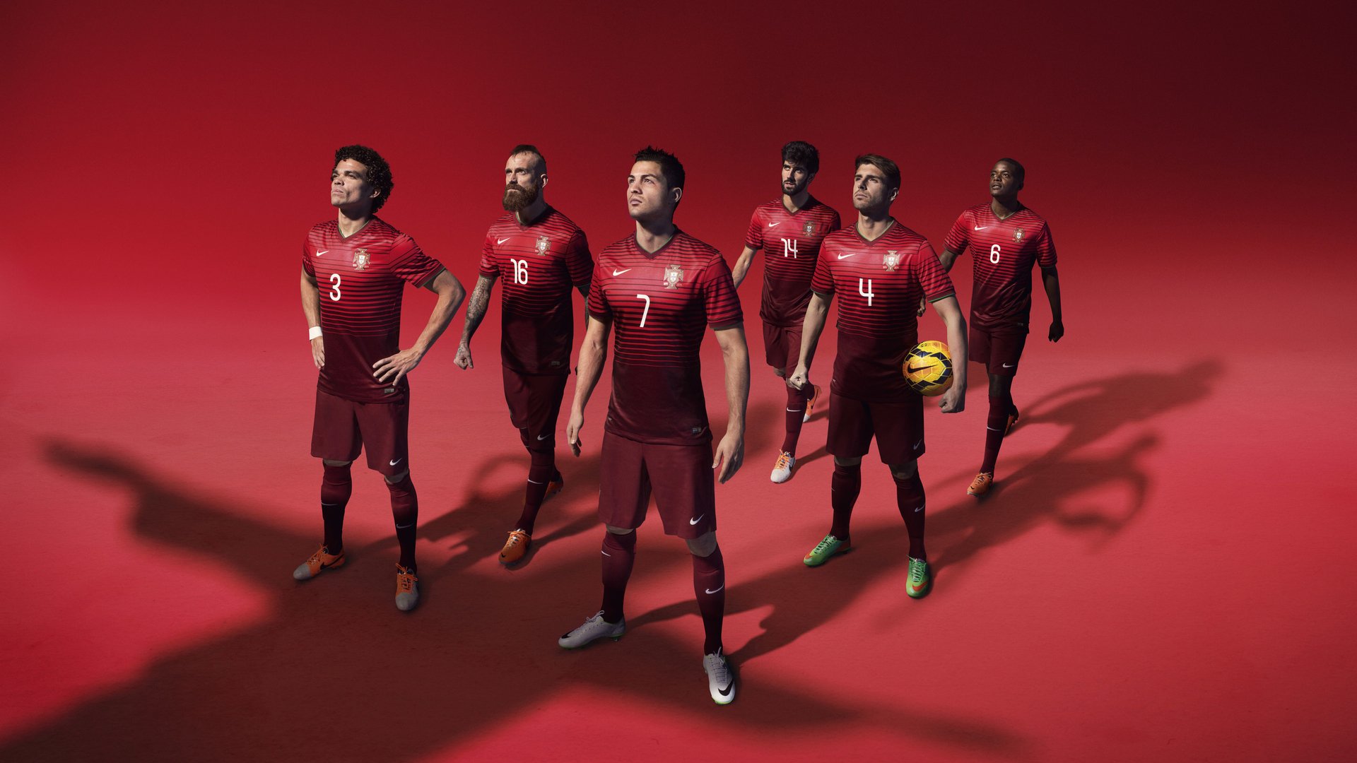 欧冠小组赛：本菲卡0比0闷平凯尔特人 青年军久攻不下浪费多次单刀